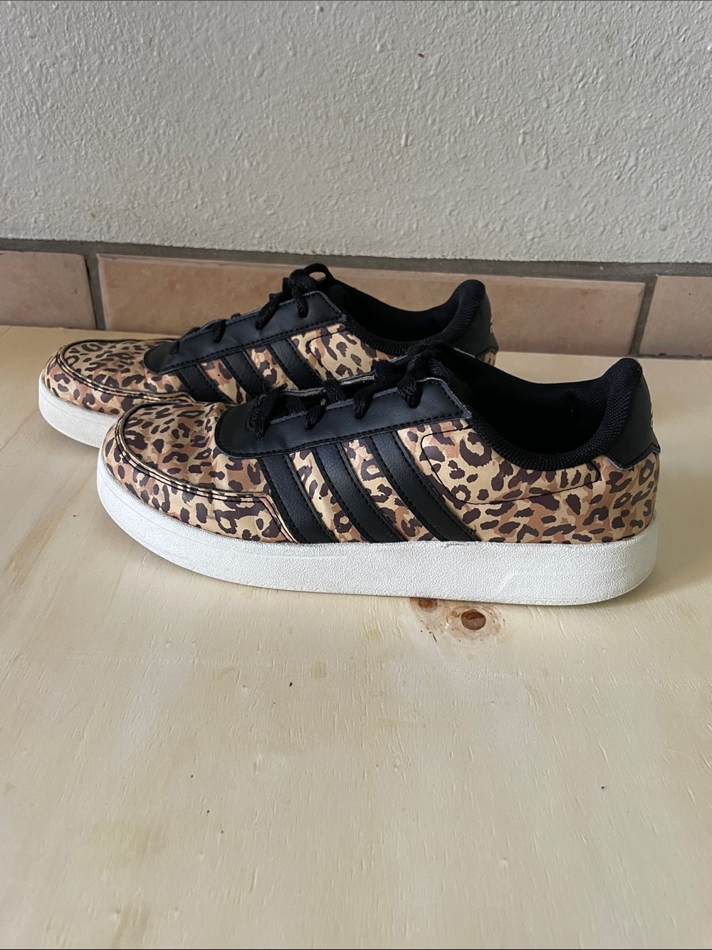 Adidas Leopard Print Low-Top Sneakers Big Girls 5Y